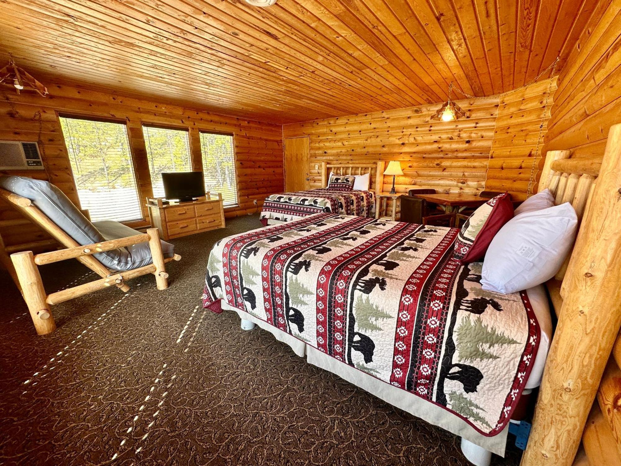 The Lodge At Lolo Hot Springs Εξωτερικό φωτογραφία